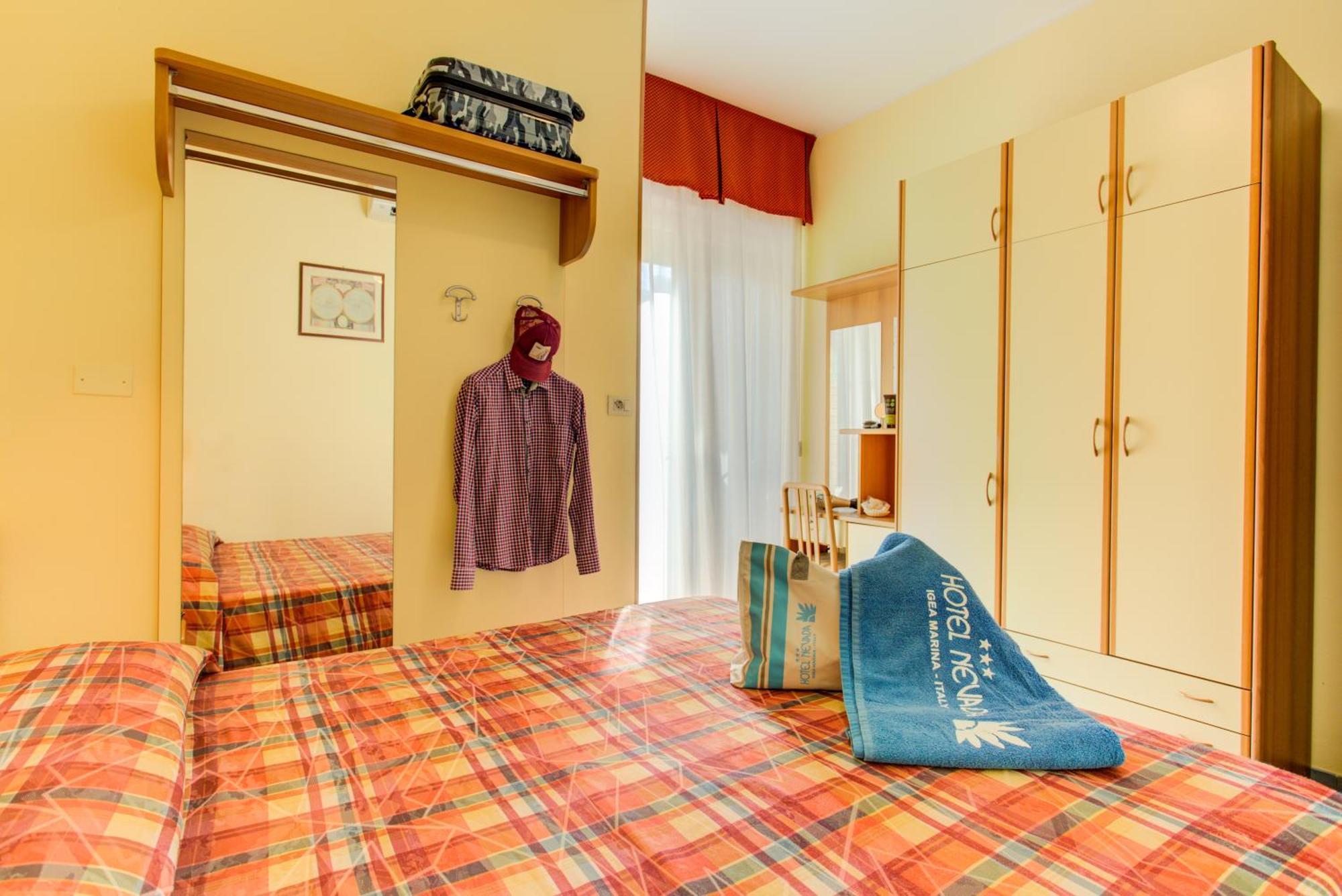 Hotel Nevada Μπελάρια-Ιτζέα Μαρίνα Εξωτερικό φωτογραφία