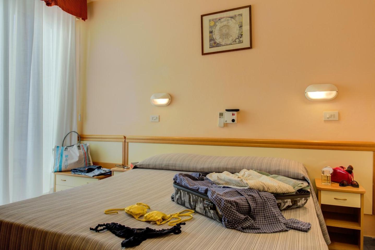 Hotel Nevada Μπελάρια-Ιτζέα Μαρίνα Εξωτερικό φωτογραφία
