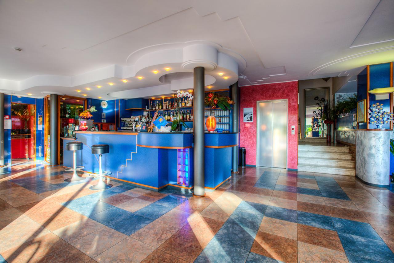 Hotel Nevada Μπελάρια-Ιτζέα Μαρίνα Εξωτερικό φωτογραφία