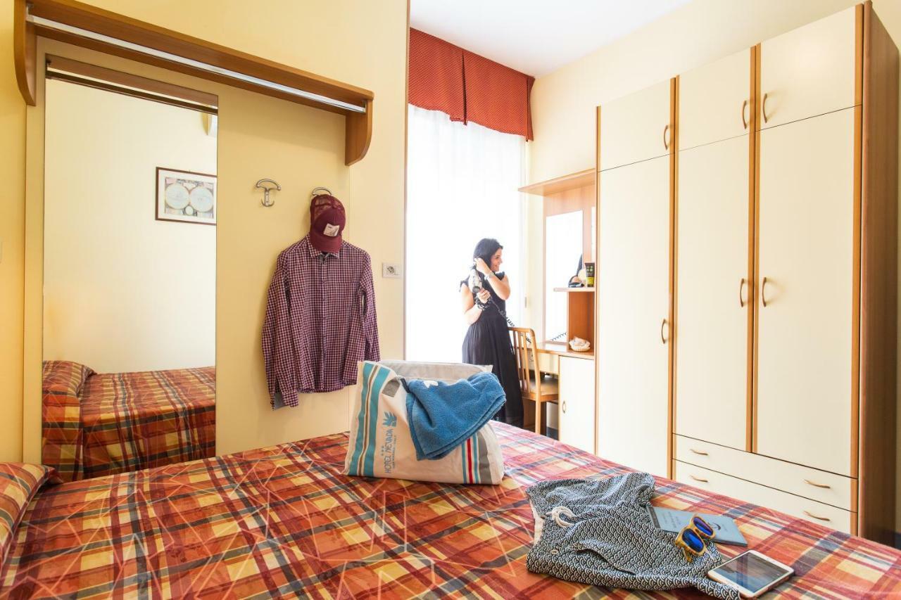Hotel Nevada Μπελάρια-Ιτζέα Μαρίνα Εξωτερικό φωτογραφία